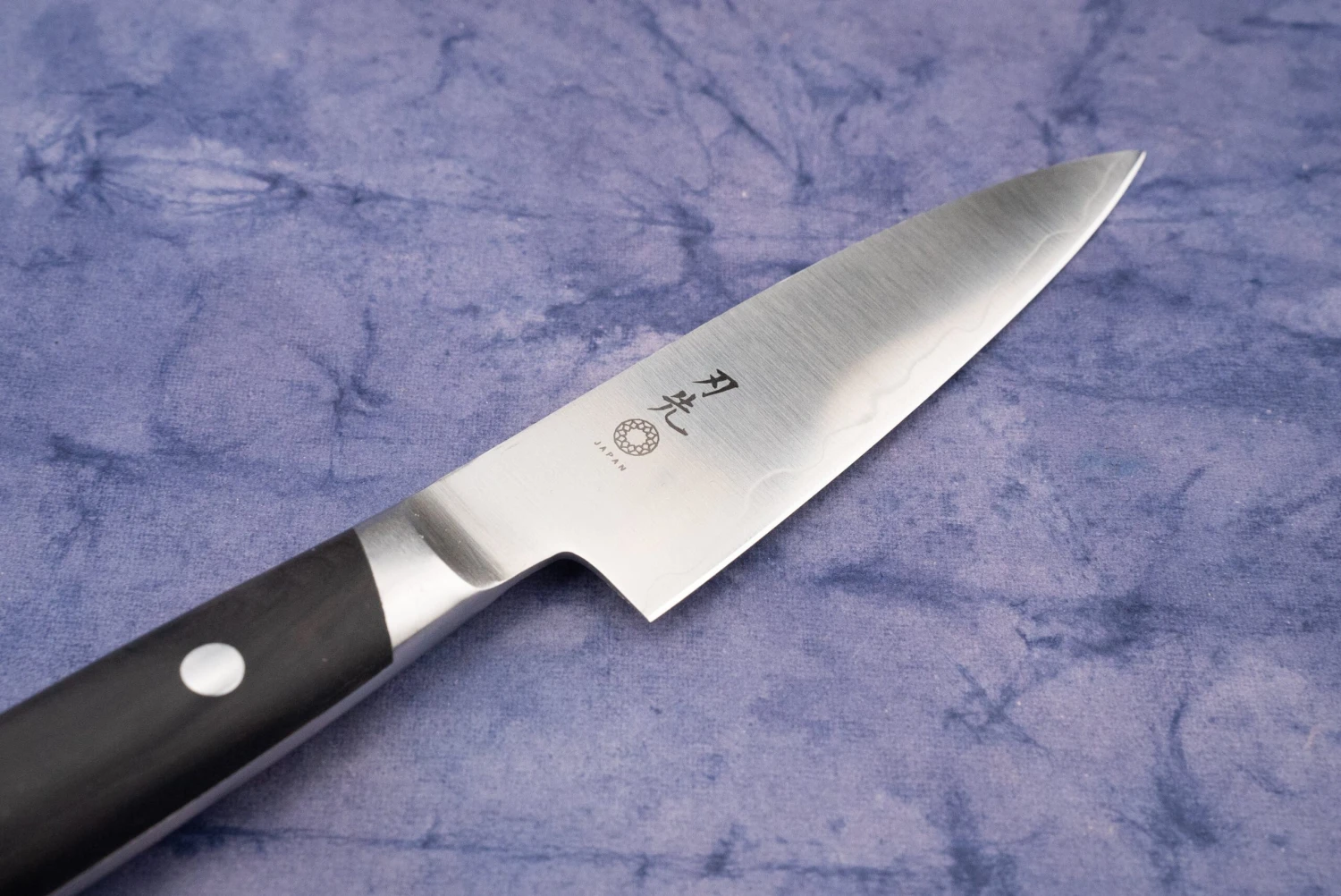 Hazaki Classic Black Petty 90mm 4 Hazaki Classic Black Petty 90mm - Image 2