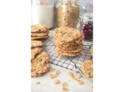 Eat Alberta First By Karen Anderson -Helle Store Hit The Trail Cookies credit Nicole Liboiron Coles