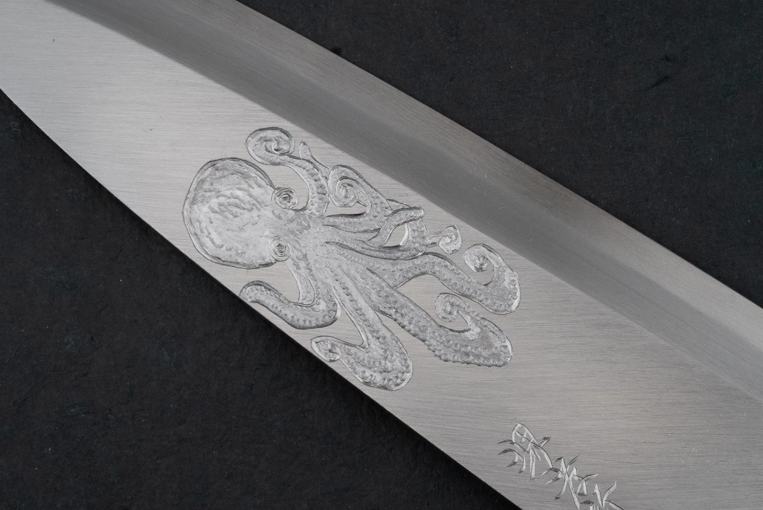 Sakai Takayuki Michiko Kubota Engraved Deba 240mm "Octopus" 7 Sakai Takayuki Michiko Kubota Engraved Deba 240mm "Octopus" - Image 5