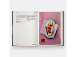 Barbecue: Smoked & Grilled Recipes From Across The Globe -Helle Store barbecue the cookbook en 6936 3d spread 3 3000