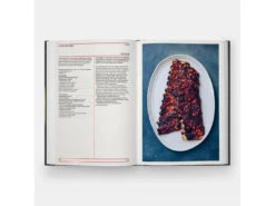 Barbecue: Smoked & Grilled Recipes From Across The Globe -Helle Store barbecue the cookbook en 6936 3d spread 4 3000