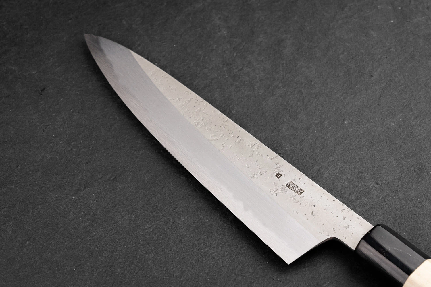 Sakai Kikumori Kikuzuki Rin Gyuto 210mm 4 Sakai Kikumori Kikuzuki Rin Gyuto 210mm - Image 2