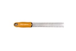 Microplane Premium Classic Zester -Helle Store microplane premium classic zester mustard yellow