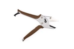 Rakunandesu Easy Secateurs -Helle Store rakunandesu easy secateurs walnut 2