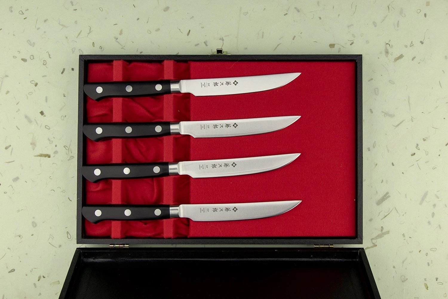 TOJIRO CLASSIC Steak Knife Set 5 TOJIRO CLASSIC Steak Knife Set - Image 3