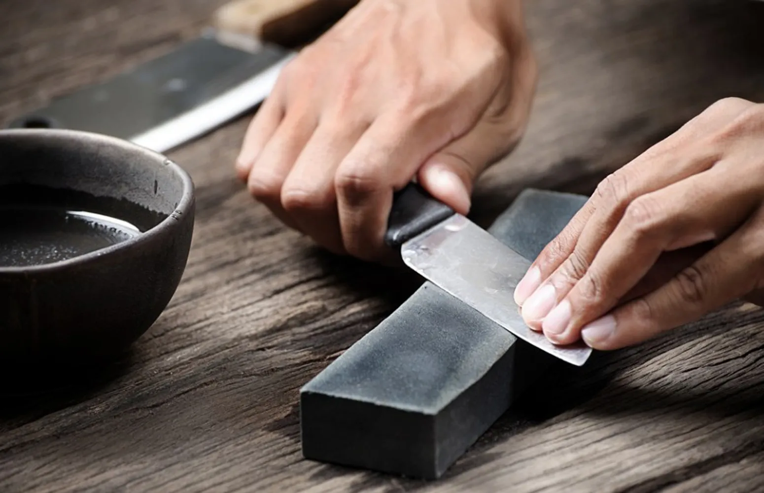 Helle Store -Helle Store whats the best way to sharpen a knife